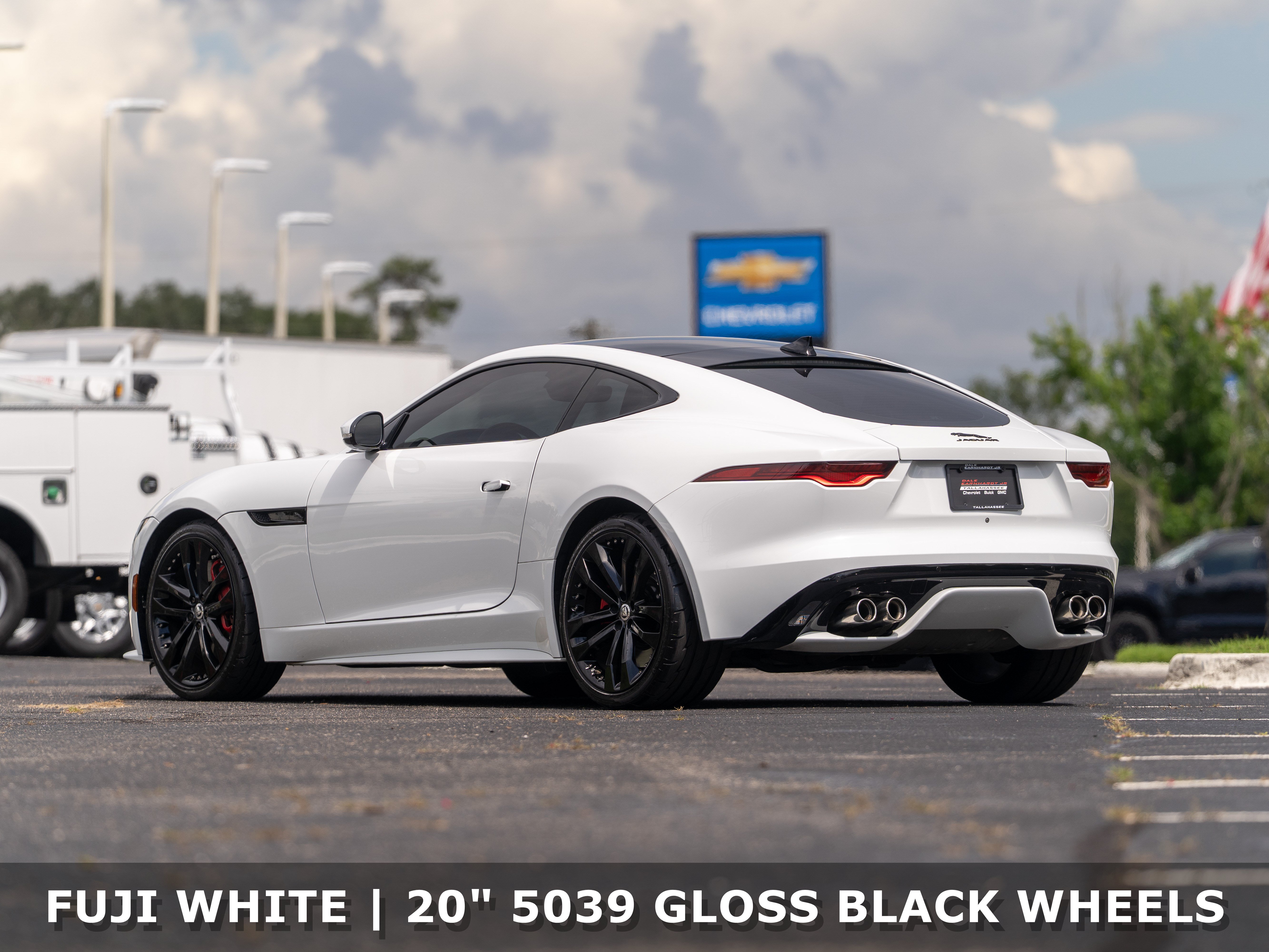 Used 2024 Jaguar F-TYPE R-Dynamic RWD image 3