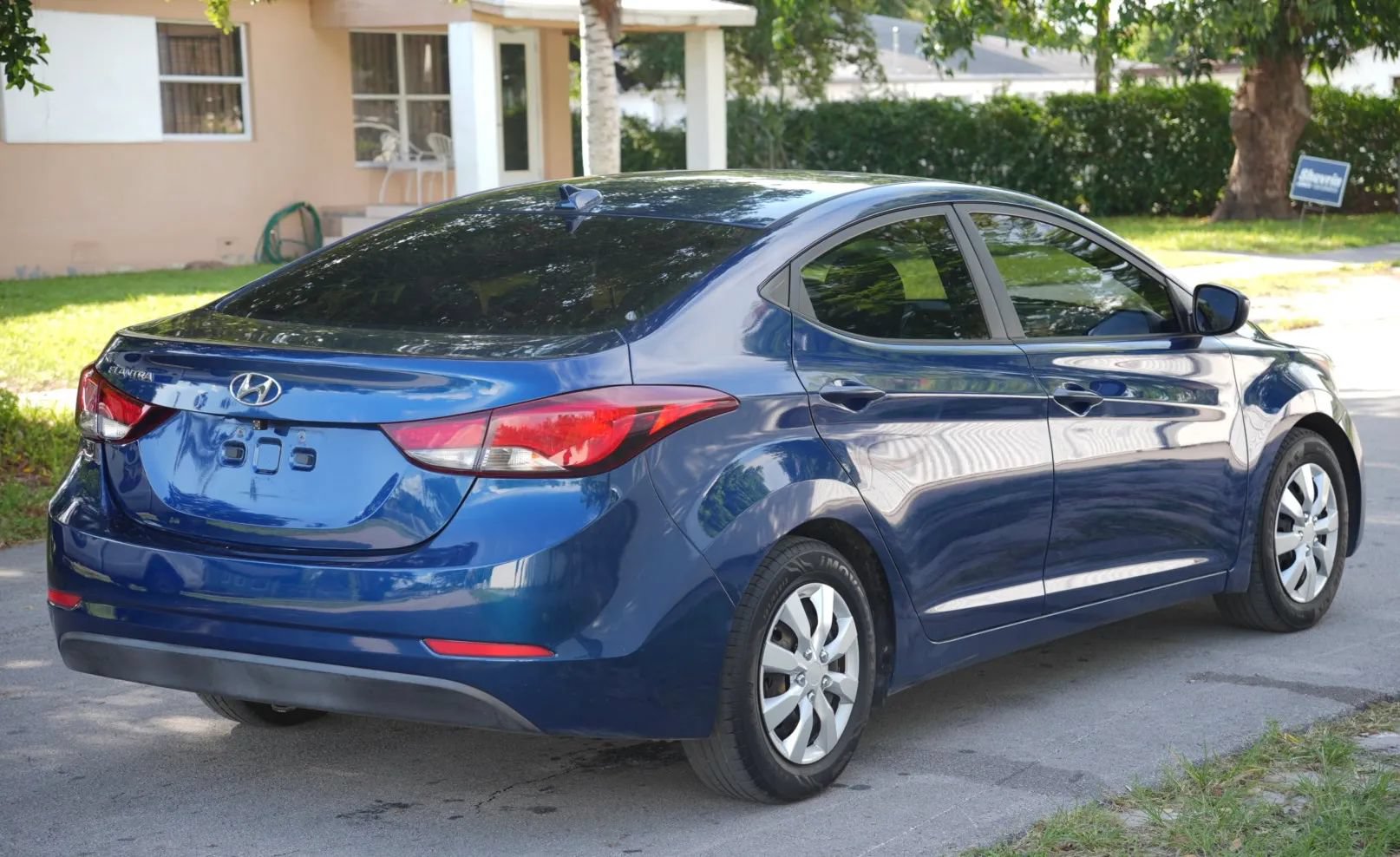 Used 2016 Hyundai Elantra SE FWD image 6