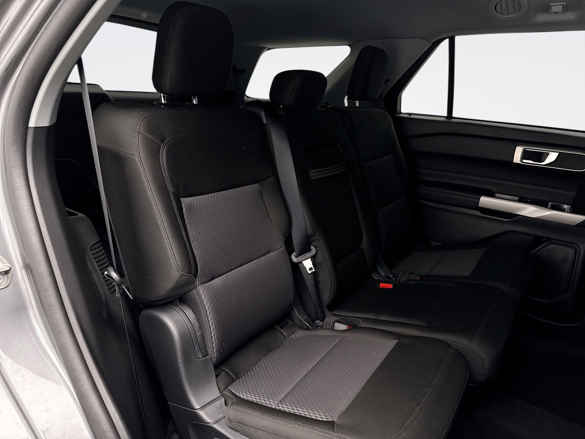 Used 2023 Ford Explorer XLT image 17