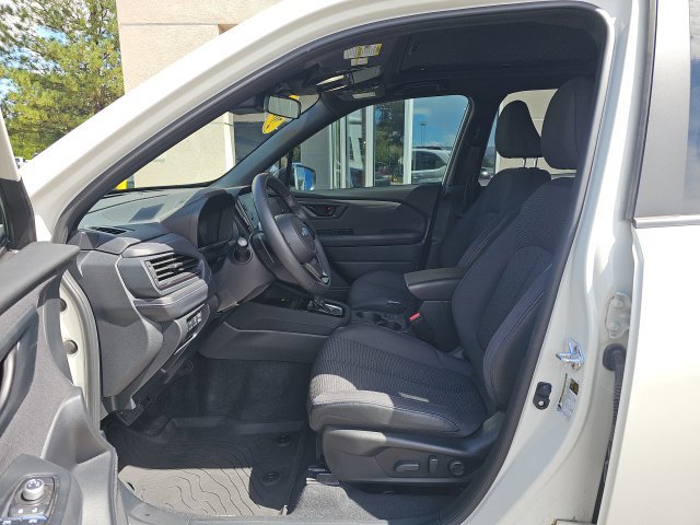 Used 2025 Subaru Forester Premium w/ Protection Package (1PH) AWD/4WD image 8