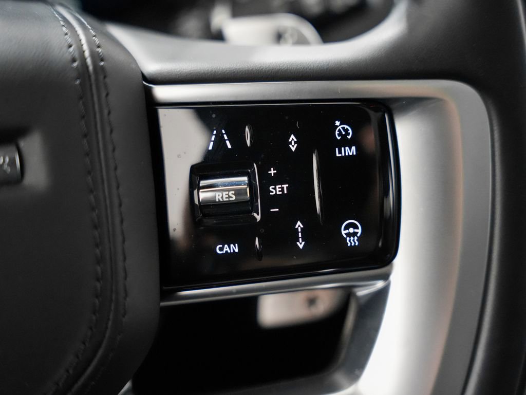 Used 2023 Land Rover Range Rover SE image 16
