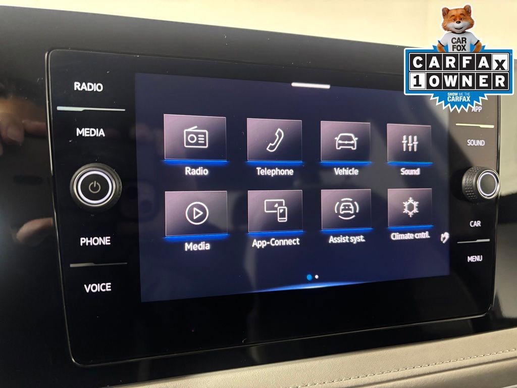 Used 2025 Volkswagen Taos SE AWD/4WD image 19