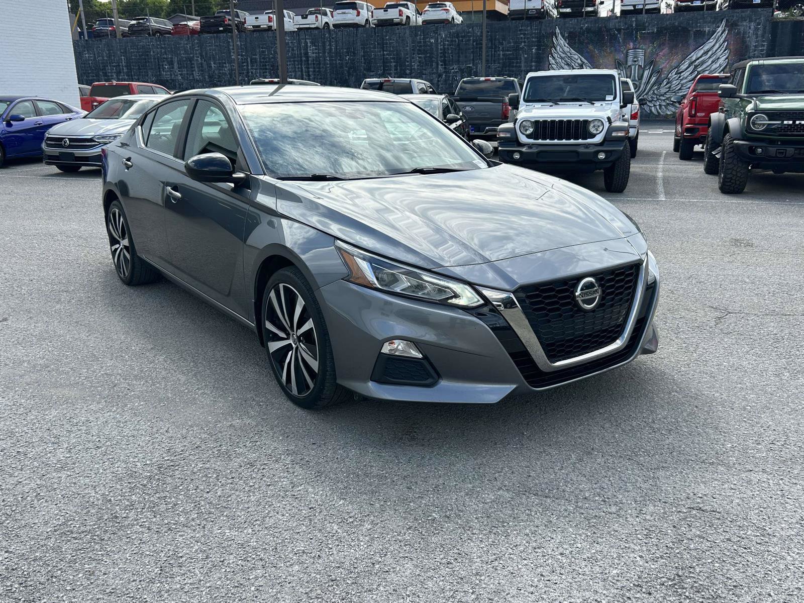 Used 2020 Nissan Altima 2.5 SR AWD/4WD image 1