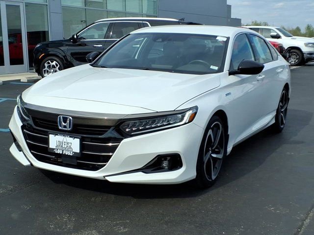 Used 2022 Honda Accord Sport image 2
