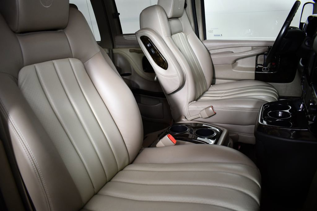 Used 2013 GMC Savana 1500 AWD image 35