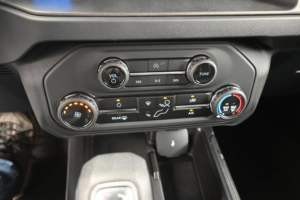New 2026 Ford Bronco 4-Door AWD/4WD image 4