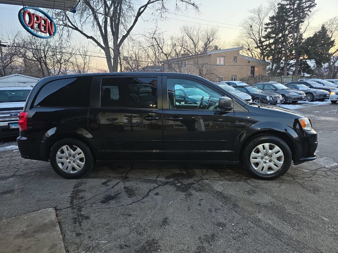 Used 2015 Dodge Grand Caravan SE w/ Quick Order Package 29E SE image 7