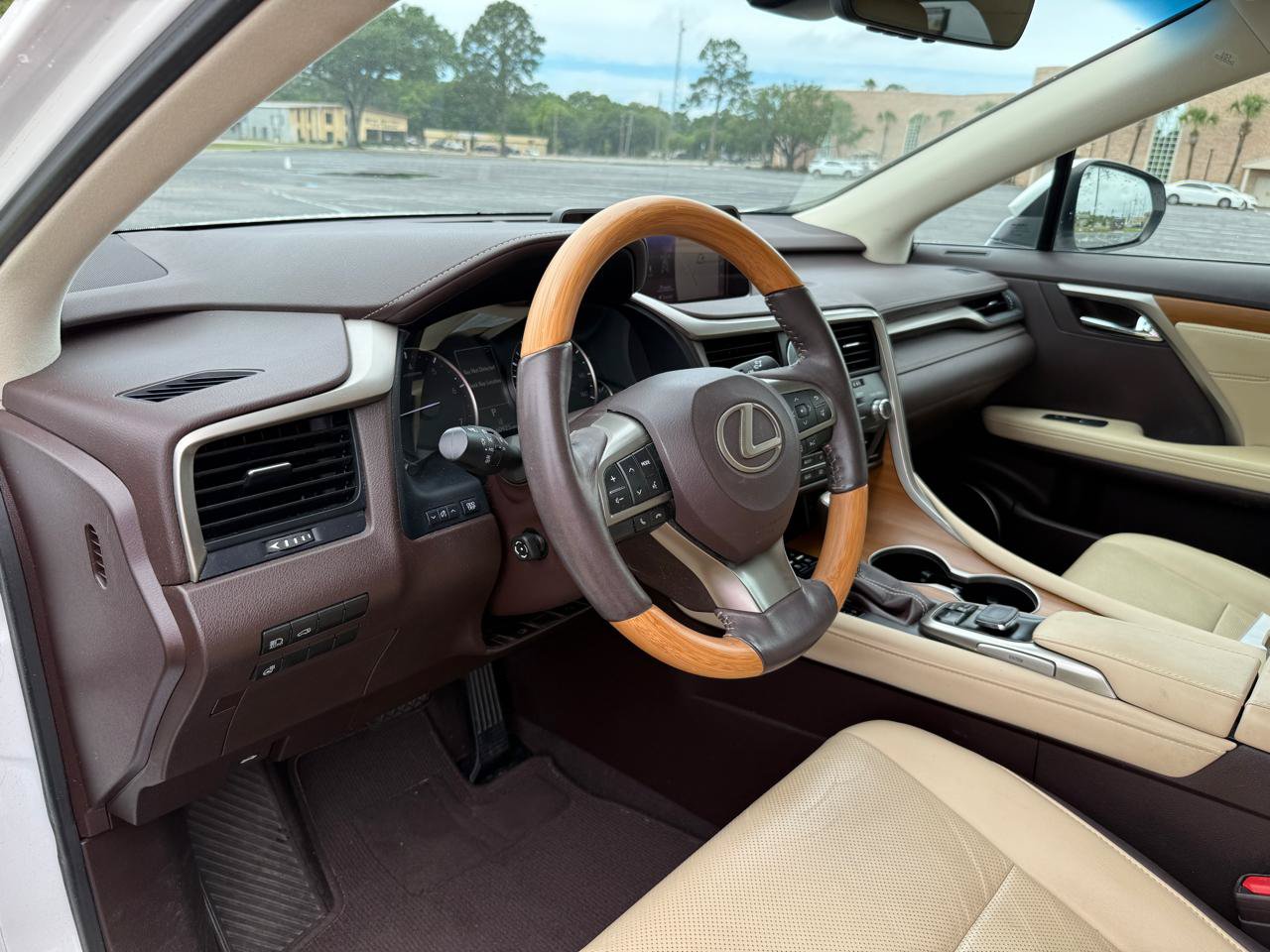 Used 2019 Lexus RX 350 FWD w/ Navigation Package image 14