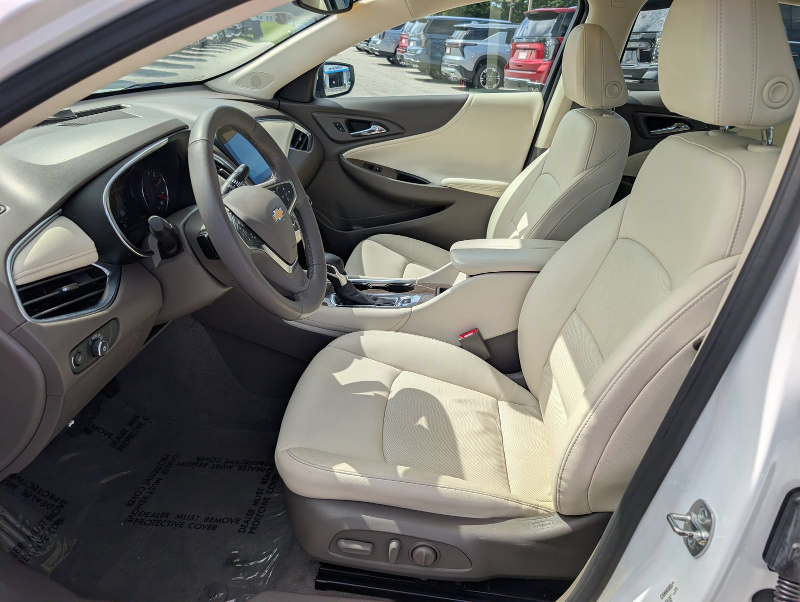 Used 2024 Chevrolet Malibu LT FWD image 15