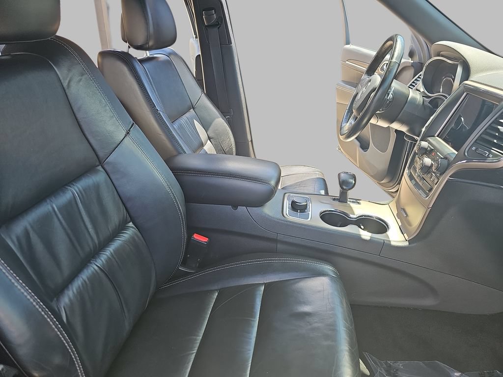 Used 2015 Jeep Grand Cherokee Limited AWD/4WD image 13