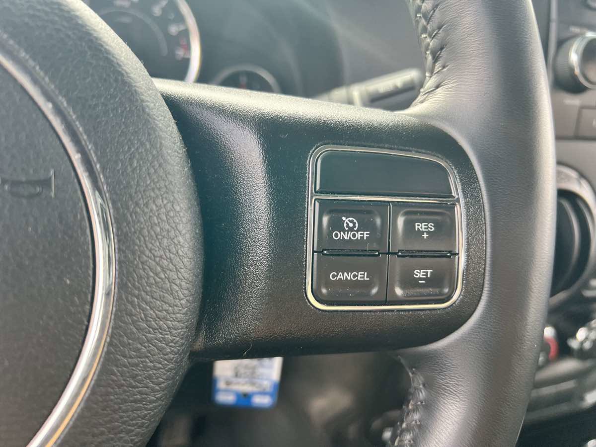 Used 2018 Jeep Wrangler Unlimited Sport w/ Connectivity Group image 18