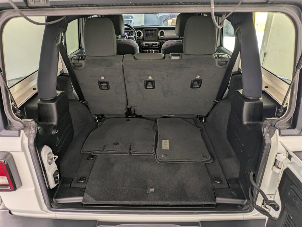 Certified 2020 Jeep Wrangler Unlimited Sahara image 16