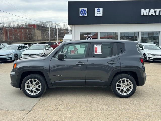 Used 2023 Jeep Renegade Latitude image 2