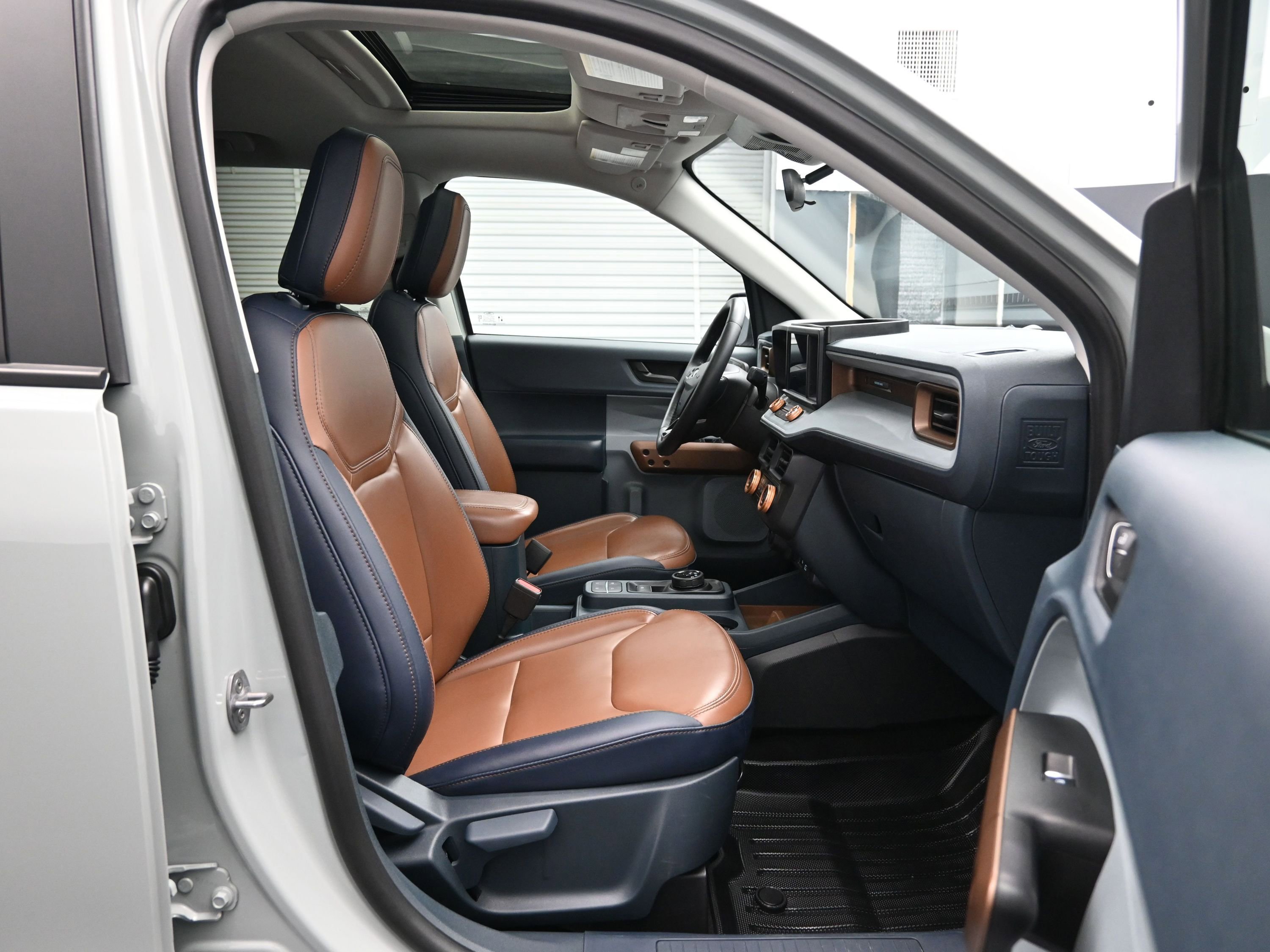 Used 2024 Ford Maverick Lariat AWD/4WD image 13