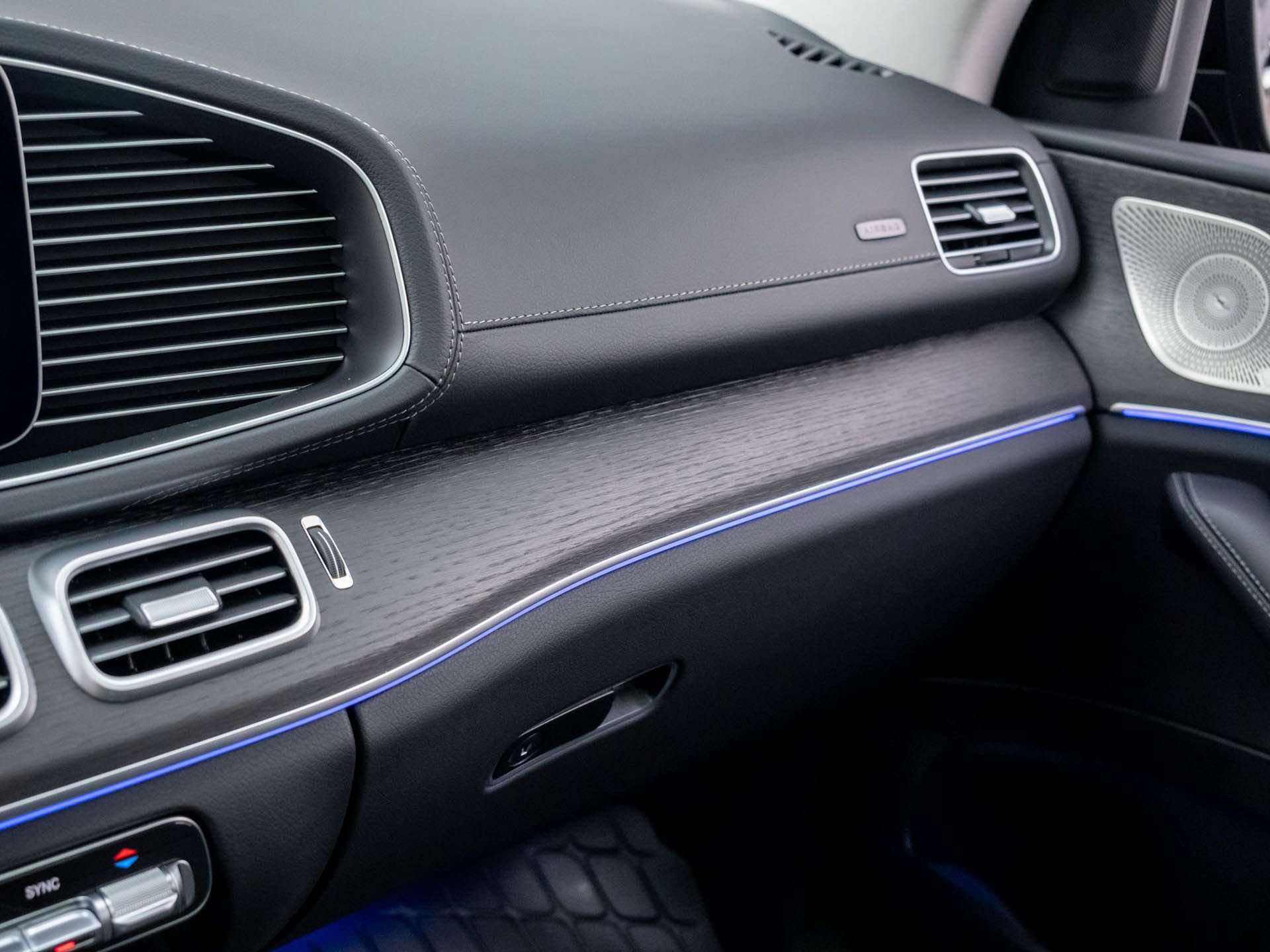 New 2026 Mercedes-Benz GLS 450 4MATIC image 32