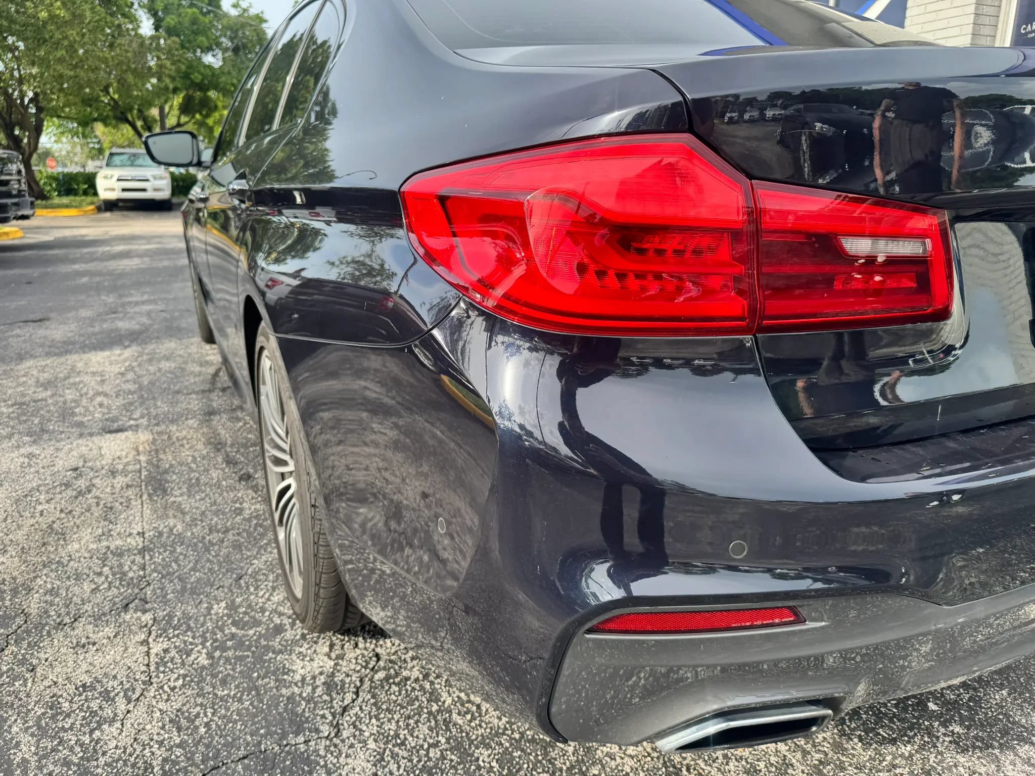 Used 2018 BMW 540i RWD image 17
