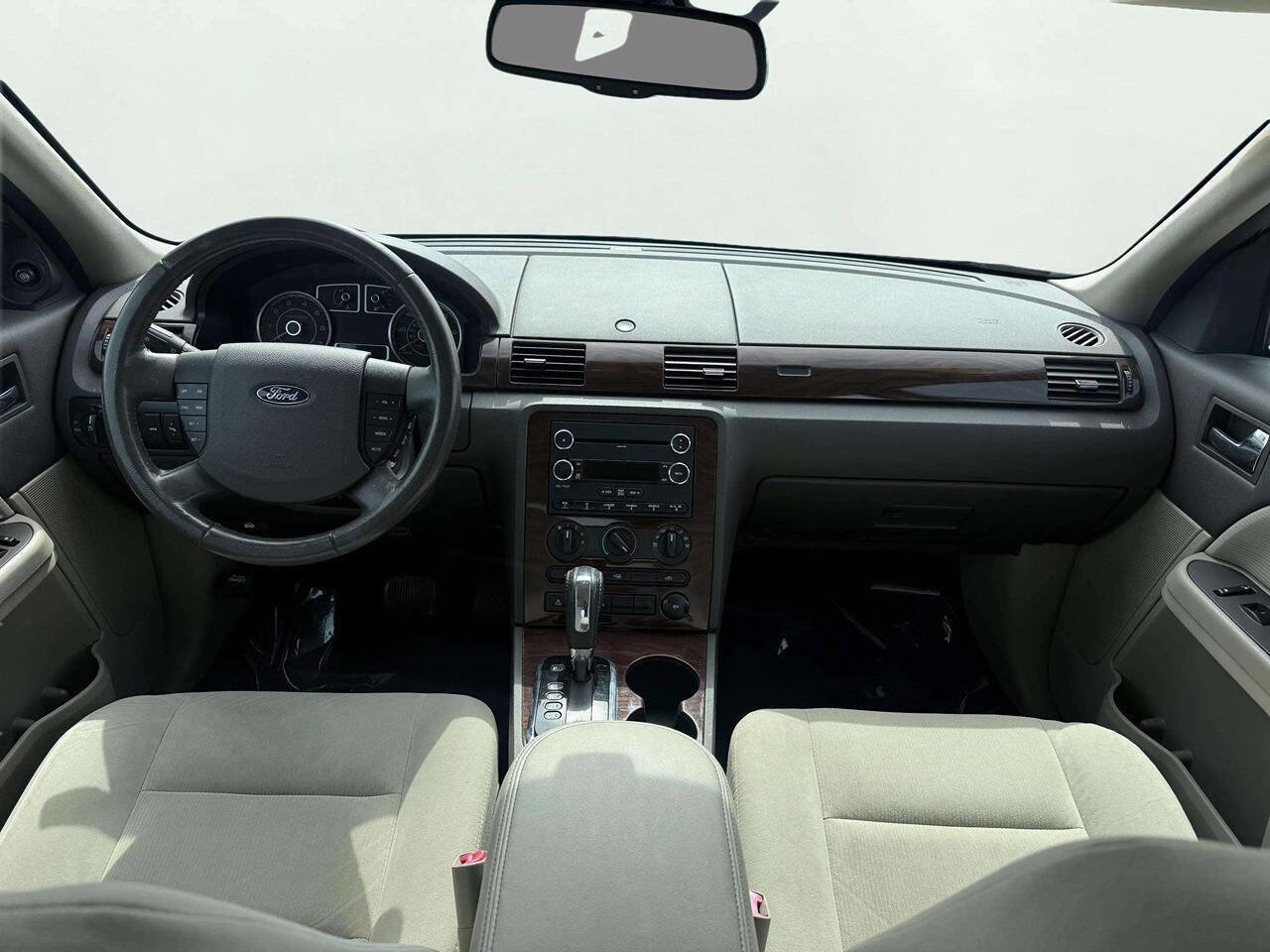 Used 2008 Ford Taurus SEL image 12