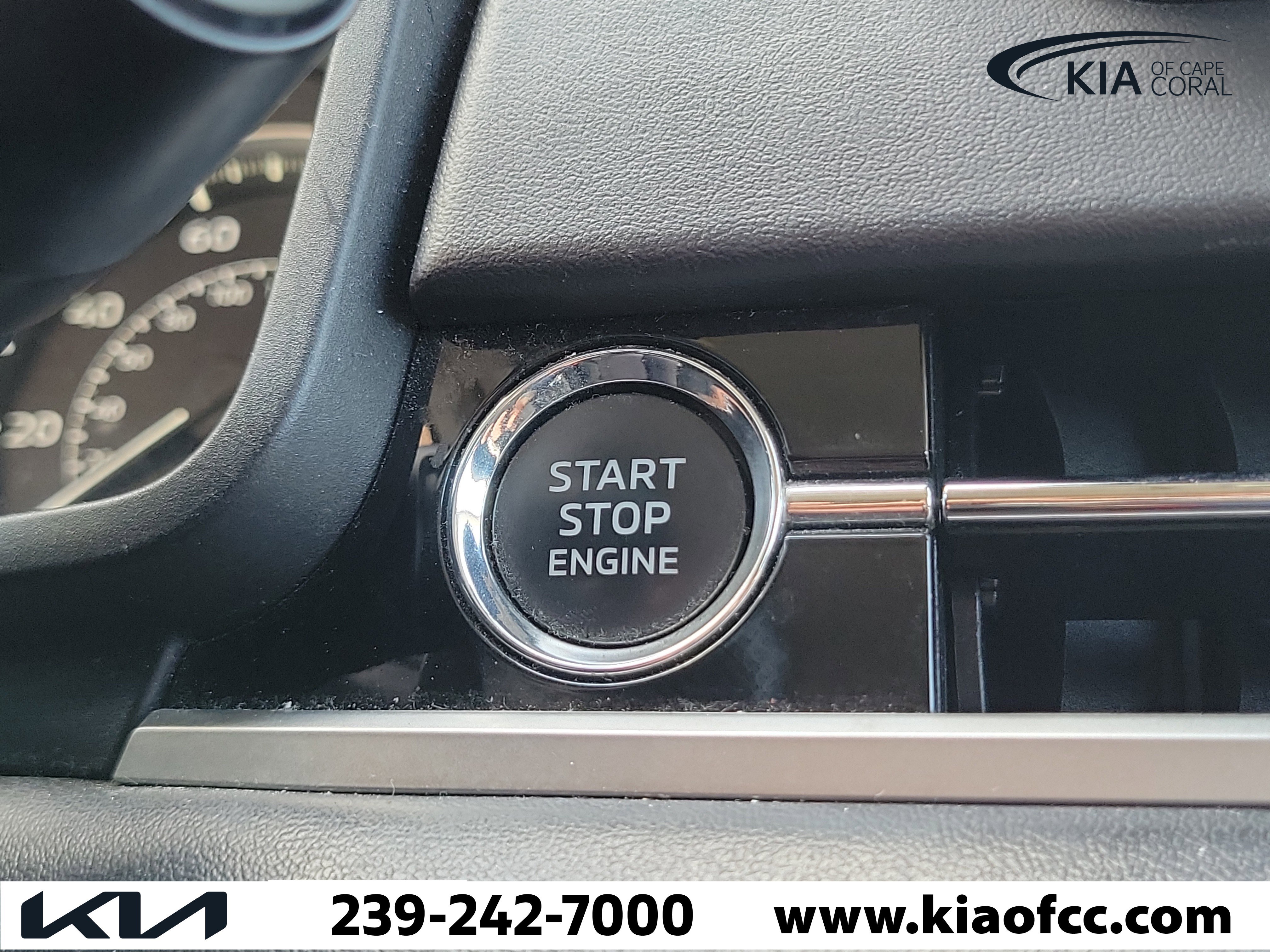 Used 2024 Mitsubishi Outlander SE Black Edition FWD image 31