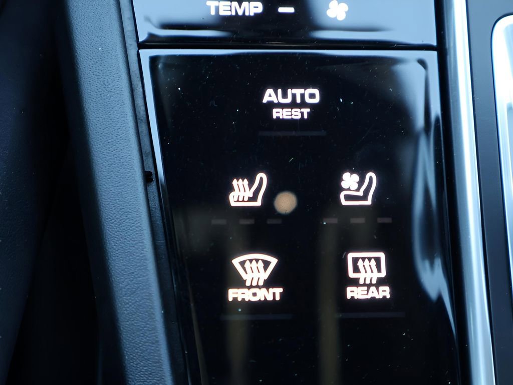 Used 2023 Porsche Cayenne GTS AWD/4WD image 26