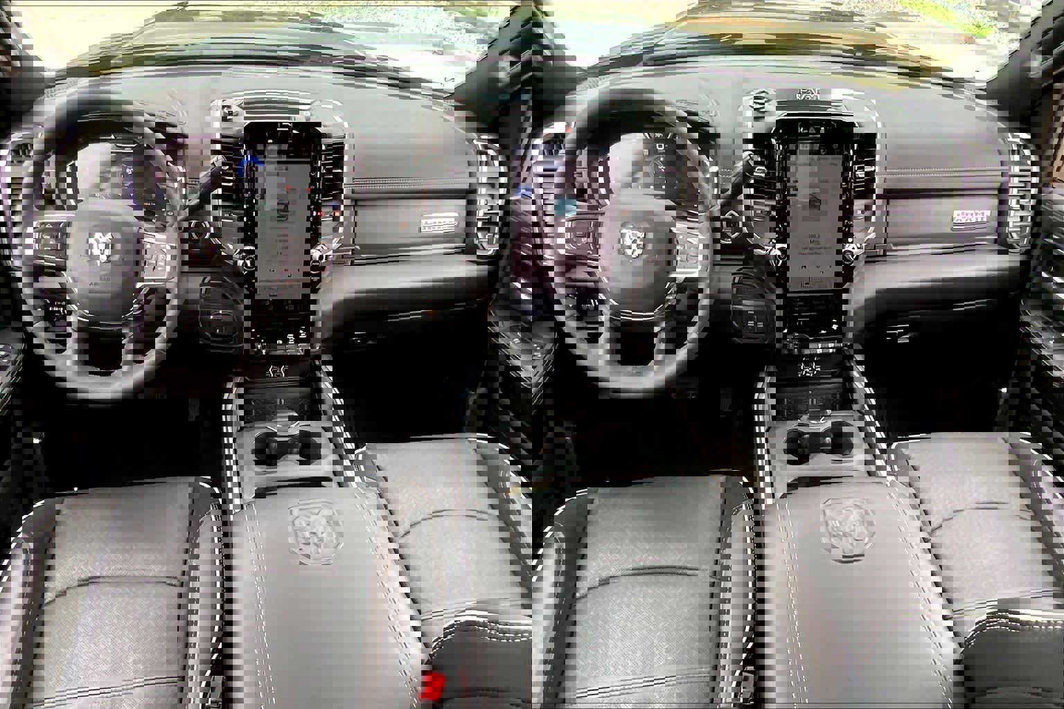 Used 2025 RAM 2500 Laramie w/ Night Edition image 16