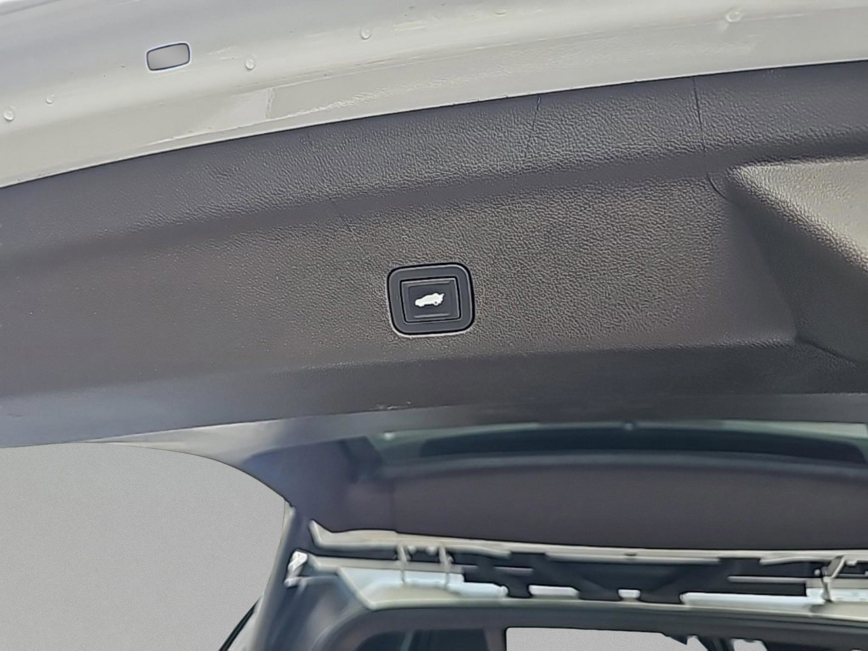 Used 2021 Chevrolet Suburban Z71 w/ Rear Media and Nav Package image 17