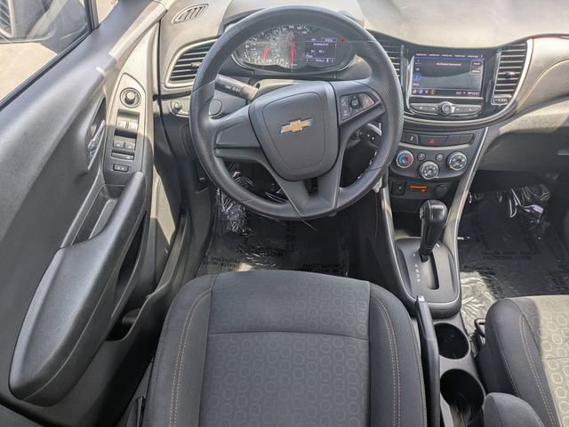 Used 2020 Chevrolet Trax LS FWD image 15