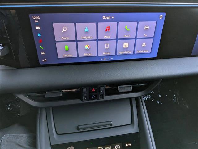 Used 2025 Porsche Macan Electric image 17