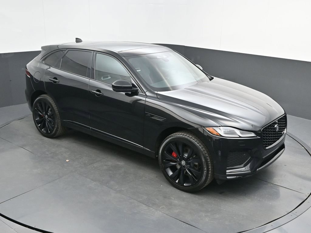 Certified 2025 Jaguar F-PACE R-Dynamic S image 35