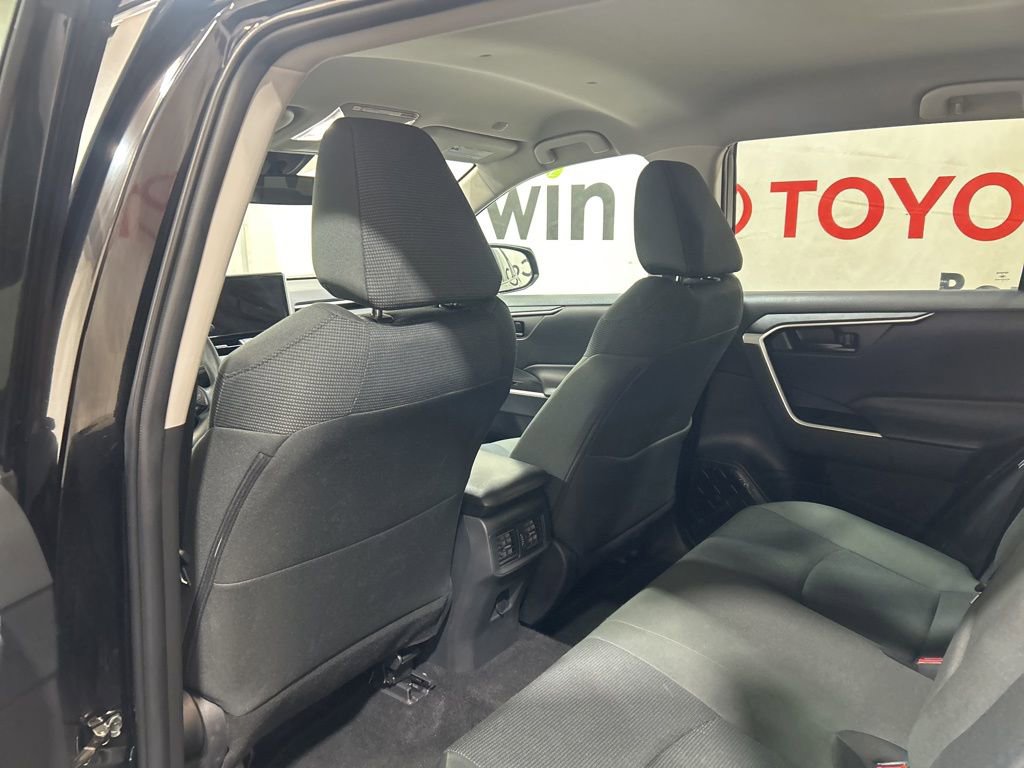 Used 2025 Toyota RAV4 LE image 19