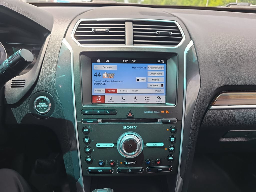 Used 2017 Ford Explorer Limited w/ Equipment Group 301A AWD/4WD image 31
