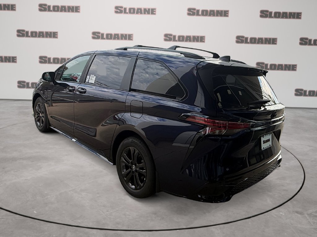 New 2026 Toyota Sienna XSE AWD/4WD image 3