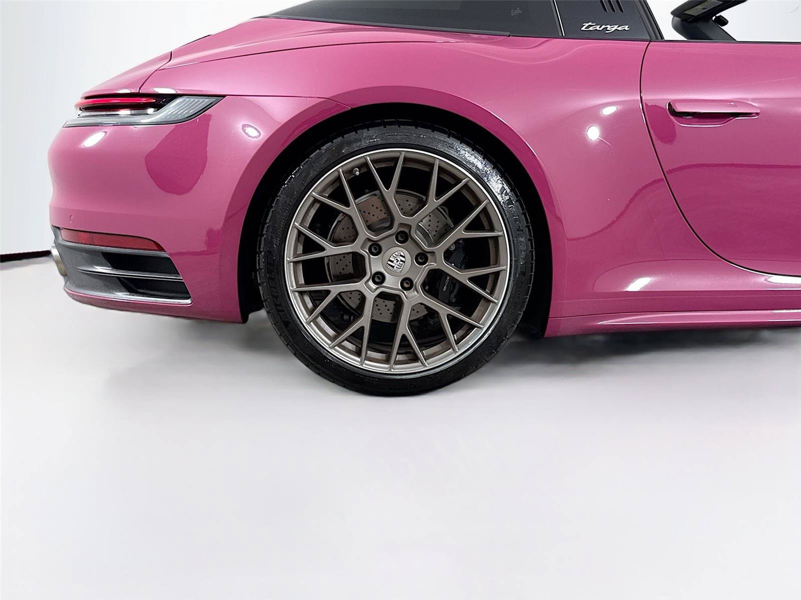 Used 2023 Porsche 911 Targa 4S w/ Premium Package AWD/4WD image 18