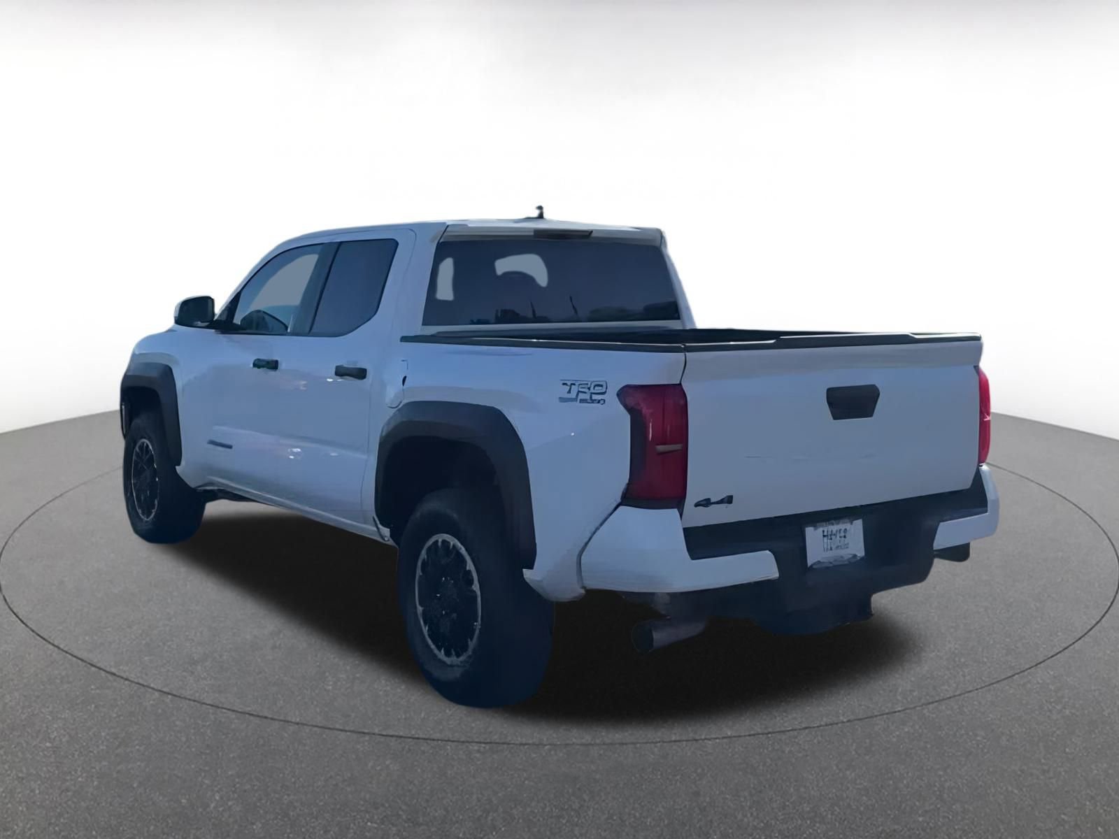 Used 2025 Toyota Tacoma SR image 9