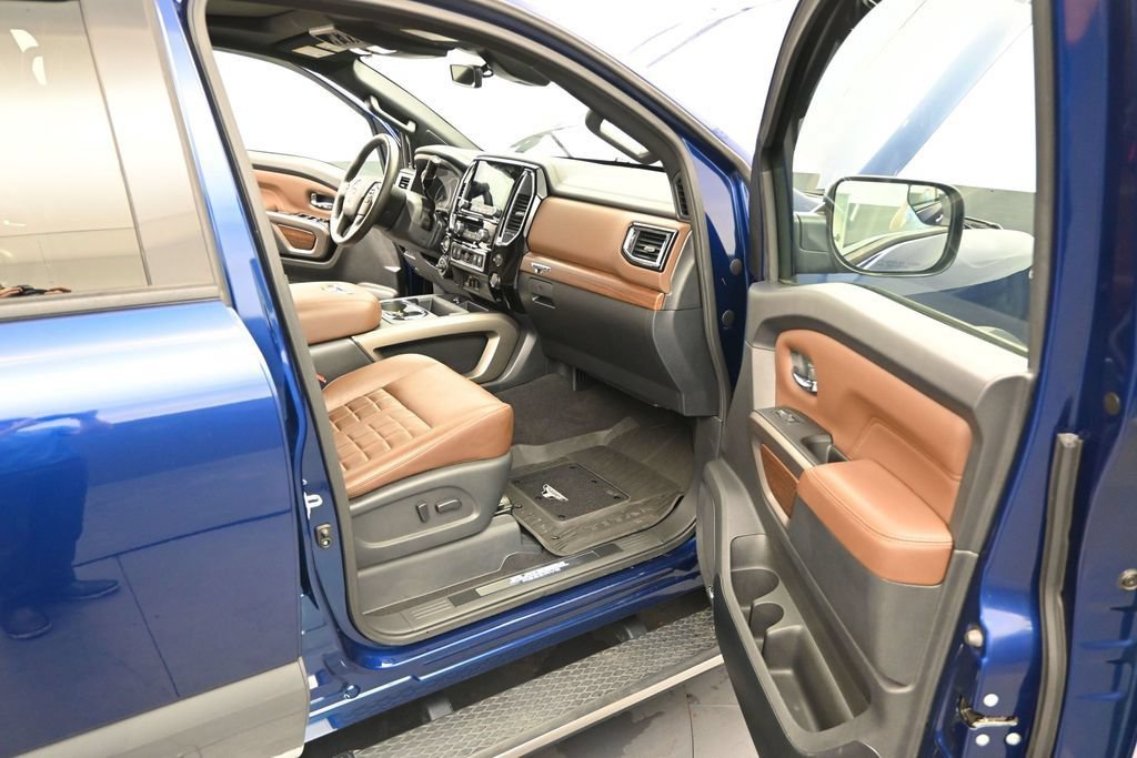 Used 2024 Nissan Titan Platinum Reserve w/ Moonroof Package AWD/4WD image 16