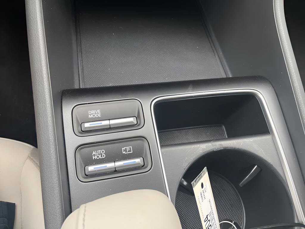 Certified 2025 Hyundai Sonata SEL image 29