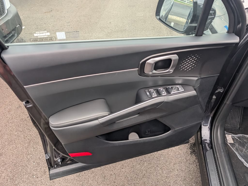 New 2026 Kia Sorento S w/ S Panoramic Sunroof Package AWD/4WD image 14
