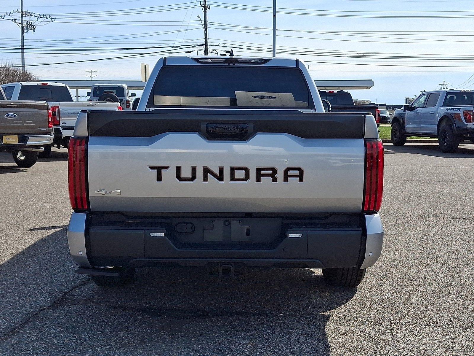 Used 2023 Toyota Tundra SR5 w/ SR5 Premium Package image 9