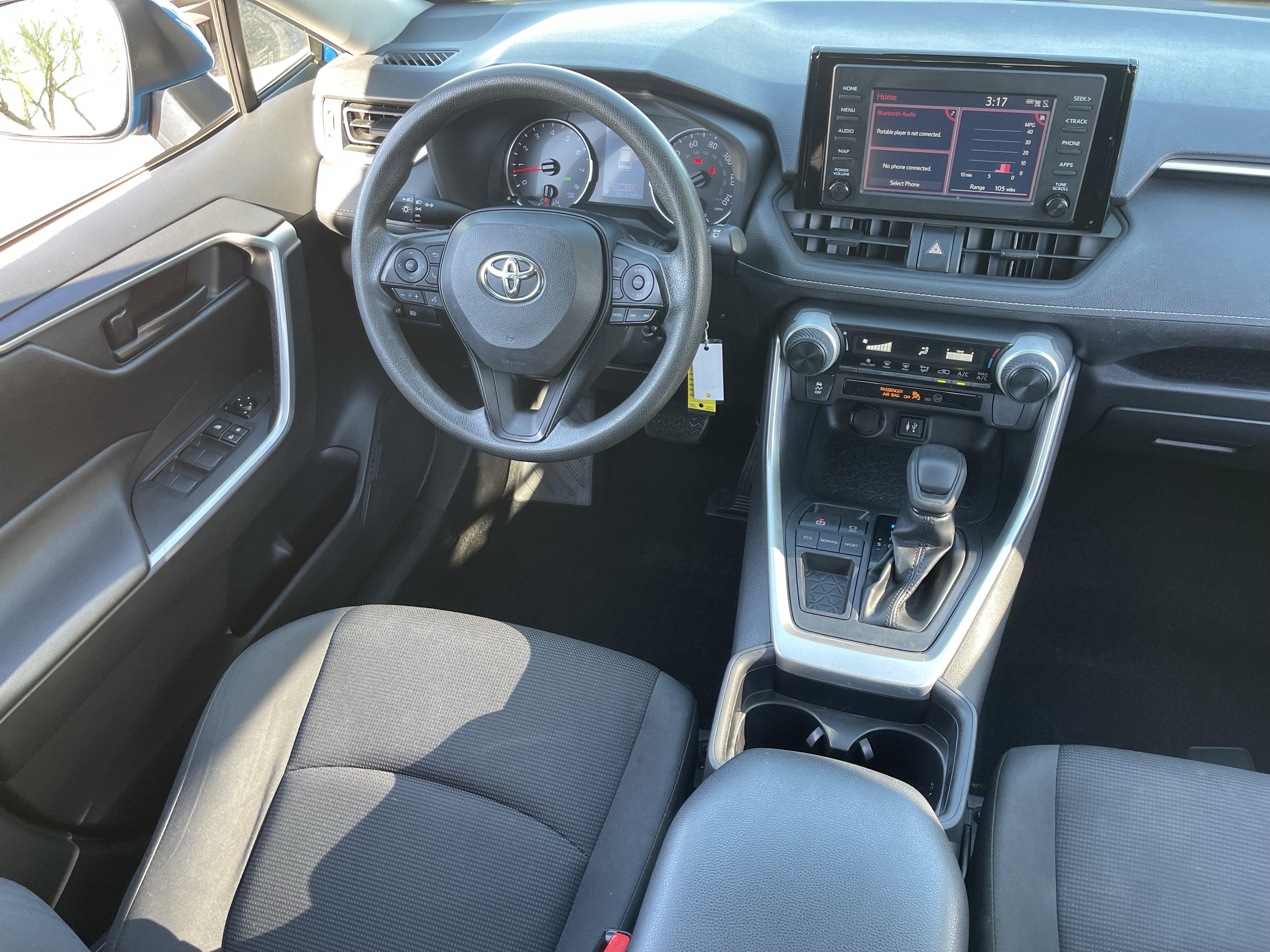 Used 2019 Toyota RAV4 LE w/ All Weather Liner Package FWD image 15