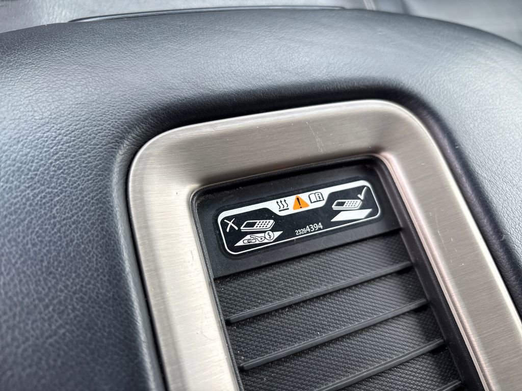 Used 2019 GMC Yukon Denali w/ Denali Ultimate Package image 24