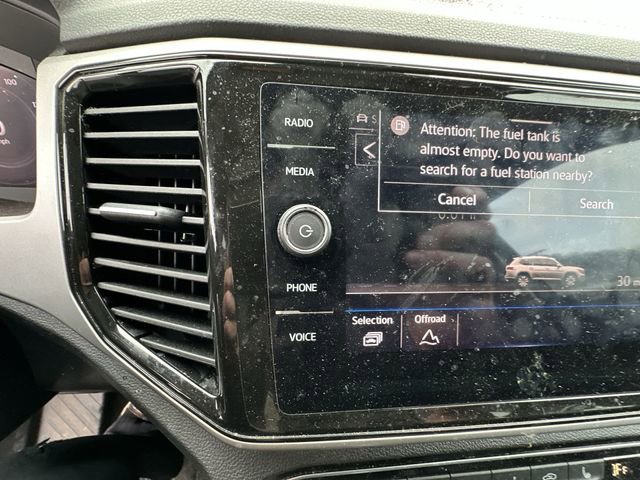 Used 2023 Volkswagen Atlas SEL R-Line image 14