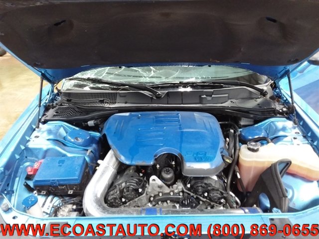 Used 2018 Dodge Challenger SXT RWD image 9