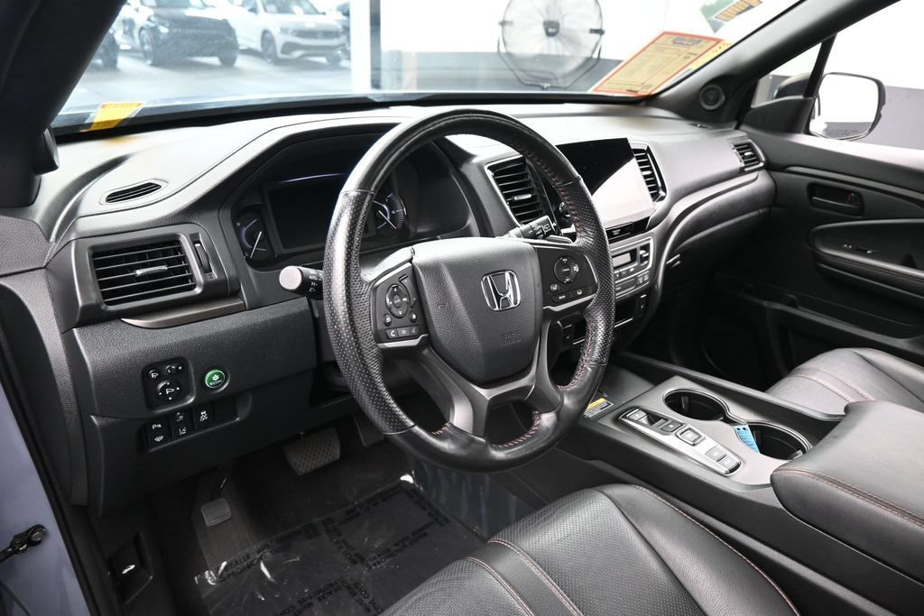 Used 2024 Honda Passport TrailSport image 12