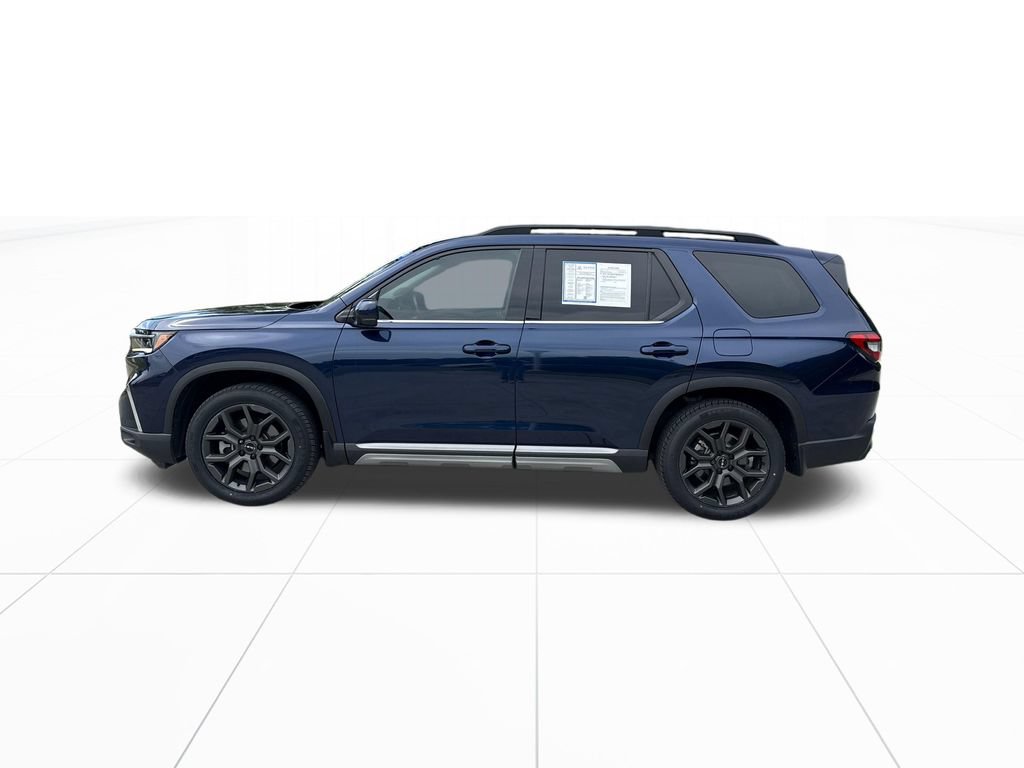 Certified 2024 Honda Pilot Touring image 5