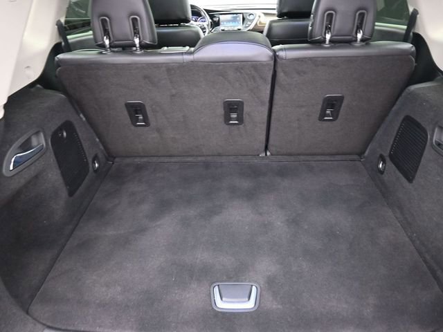 Used 2019 Buick Envision Essence w/ LPO, Active Package image 25