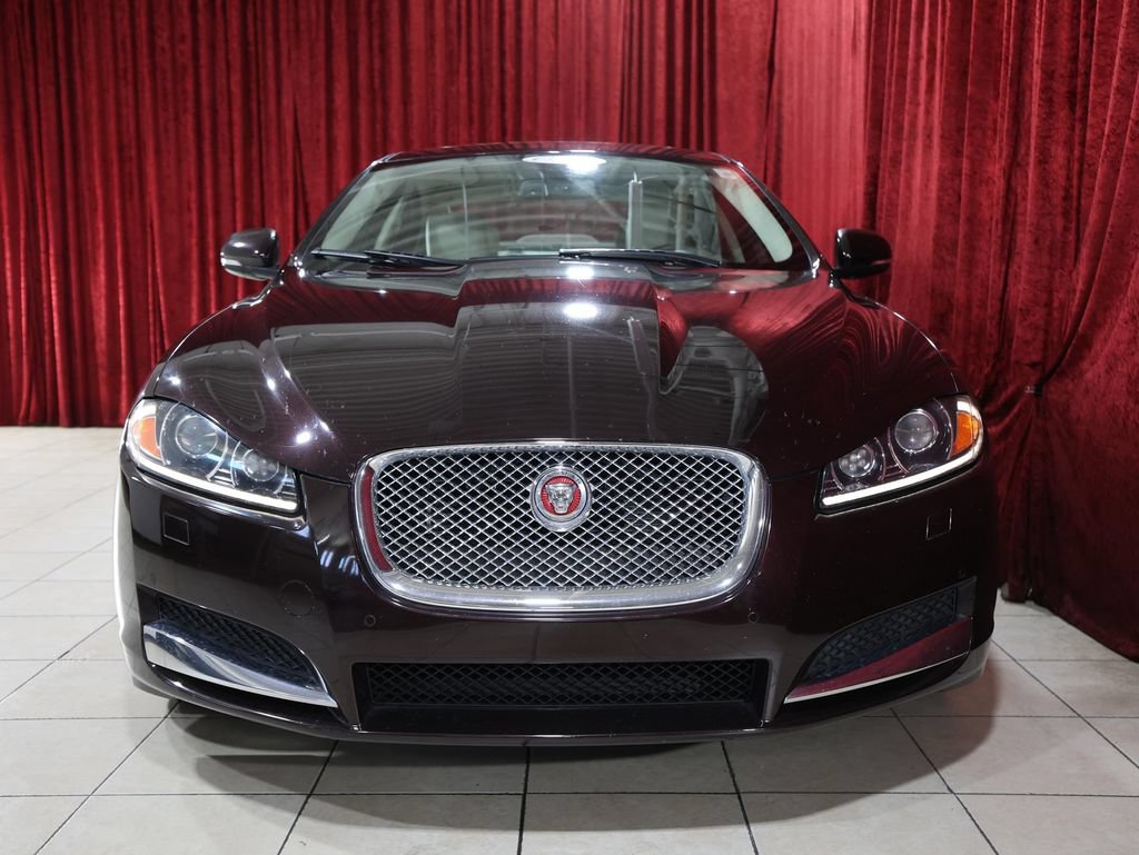 Used 2015 Jaguar XF Sport RWD image 9
