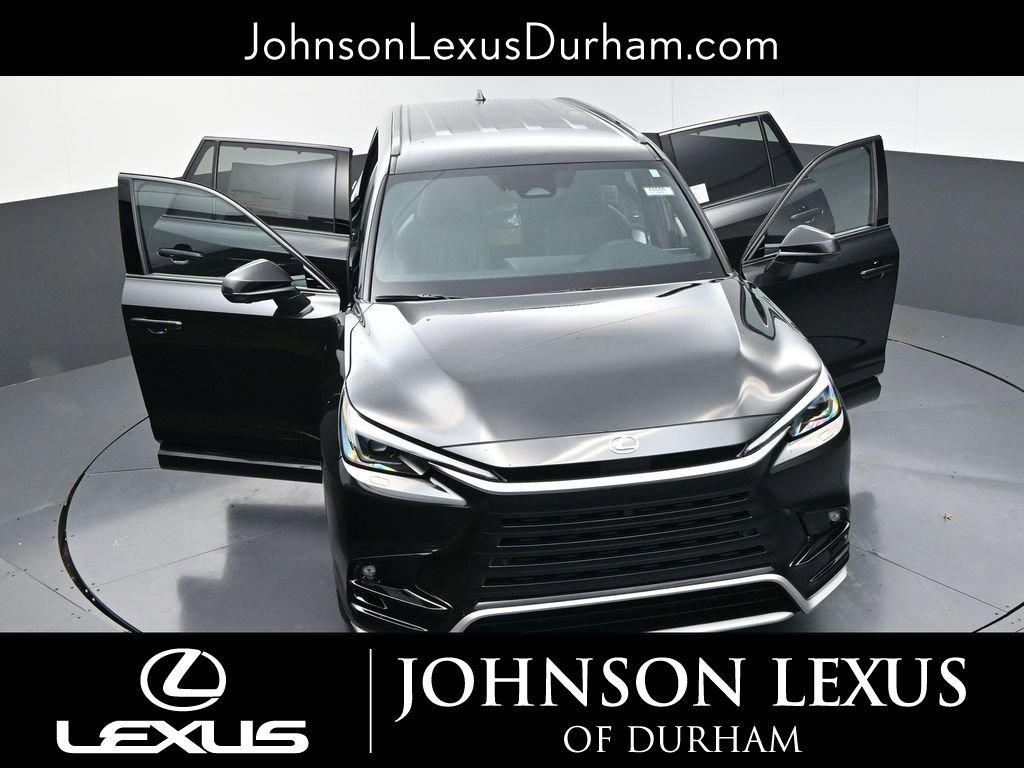New 2026 Lexus TX 500h AWD image 33
