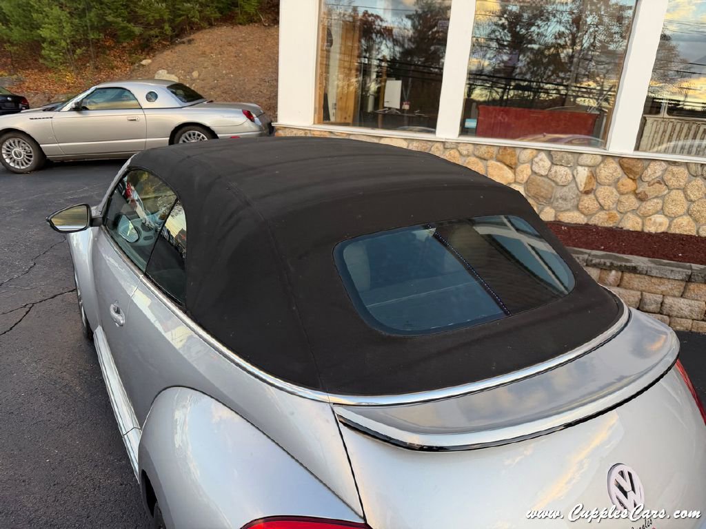 Used 2015 Volkswagen Beetle TDI image 31