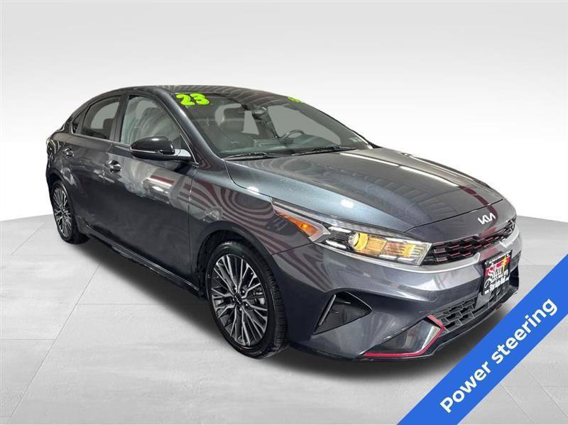 Used 2023 Kia Forte GT-Line w/ GT-Line Premium Package FWD image 3