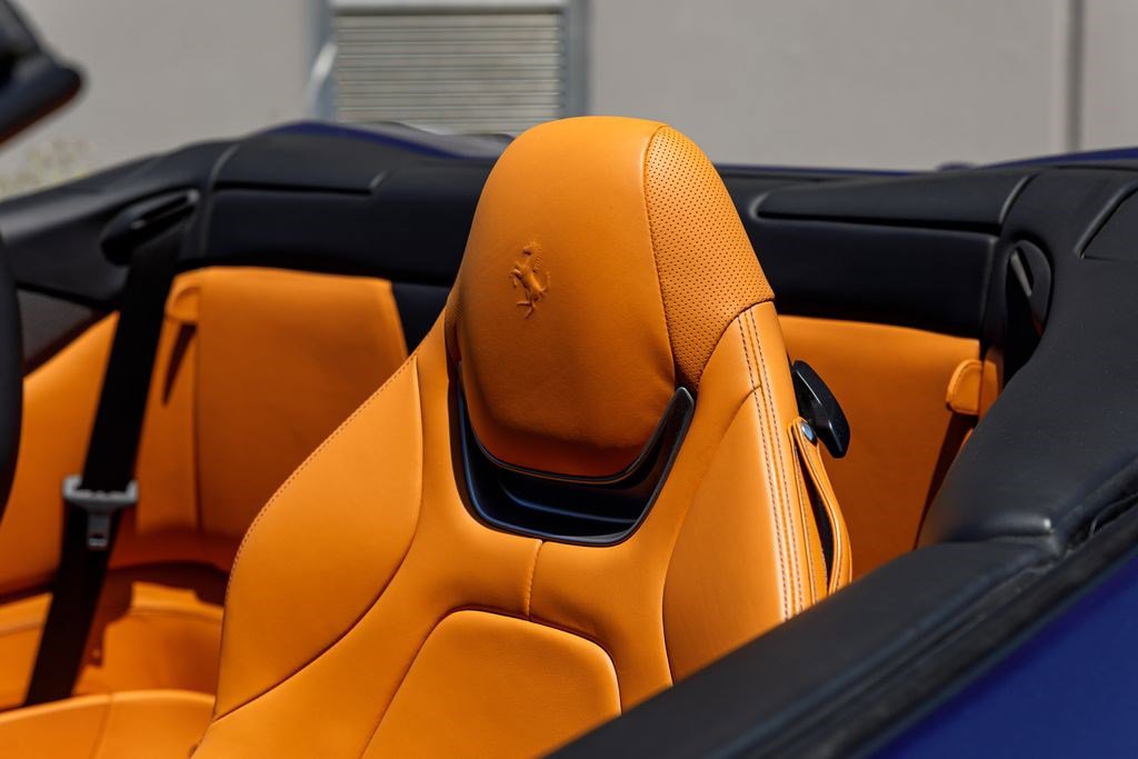 Used 2019 Ferrari Portofino RWD image 44