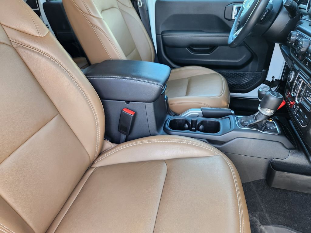 Used 2022 Jeep Wrangler Unlimited Rubicon 4xe w/ Cold Weather Group image 14